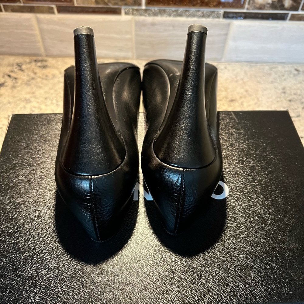 SOLD SOLD Chanel Black Pumps - Picture 10 of 14